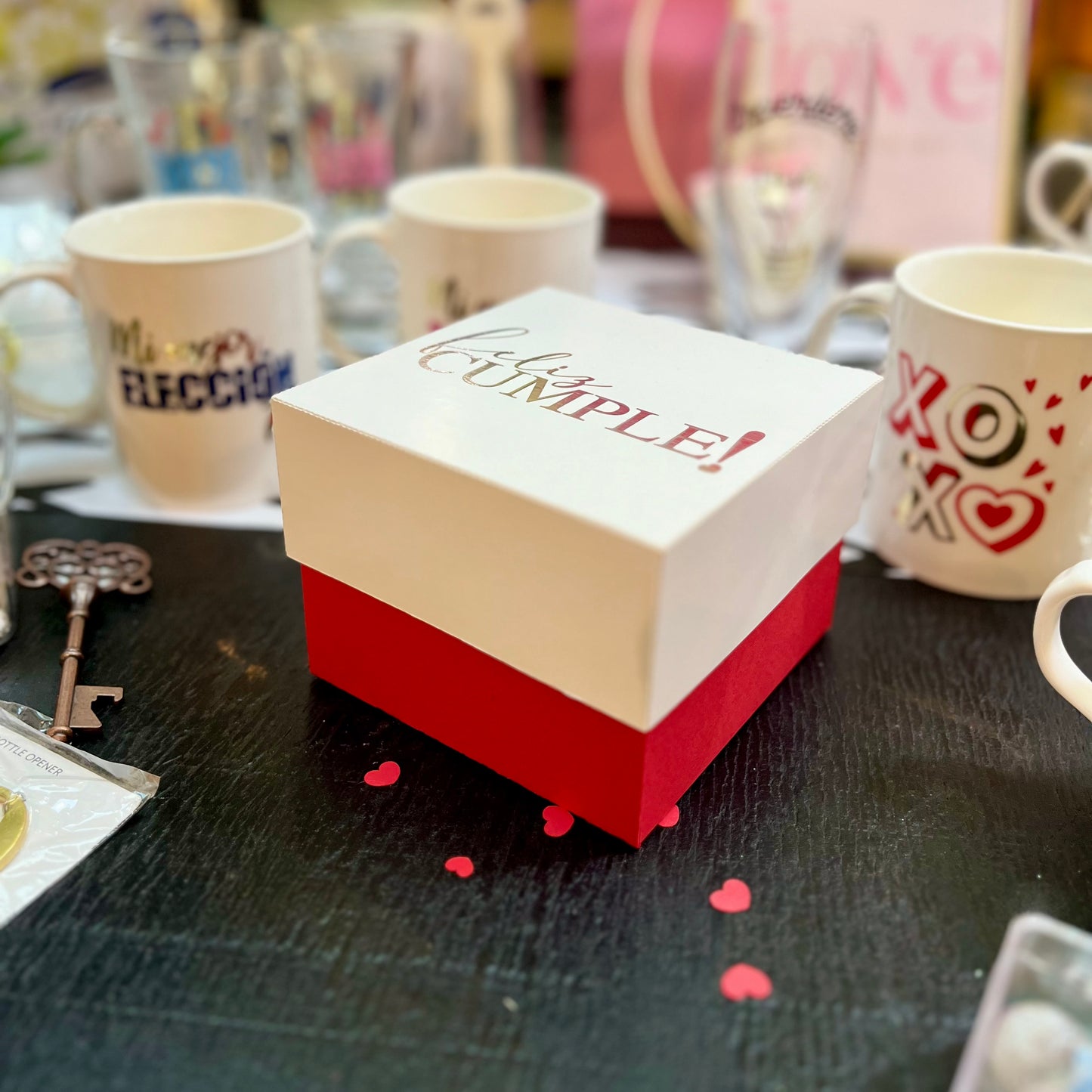 Caja Feliz Cumple con detalle en color Plata