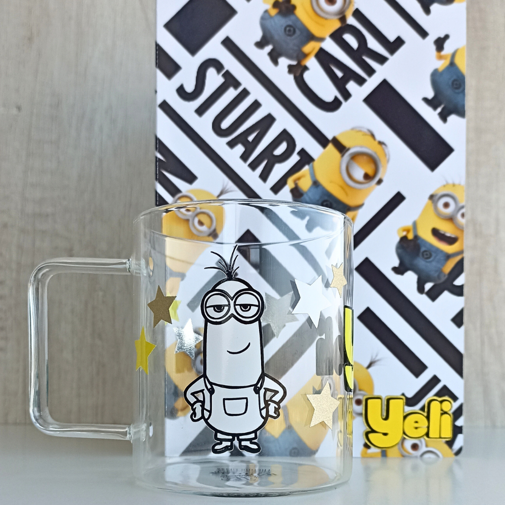 Taza Minions personalizada de 400ml.
