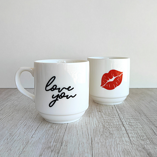 Set de 2 tazas Beso y Love de porcelana de 250ml.